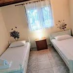 Vakantiehuis Meny's Azure Escape *