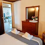 Vakantiehuis Meny's Azure Escape