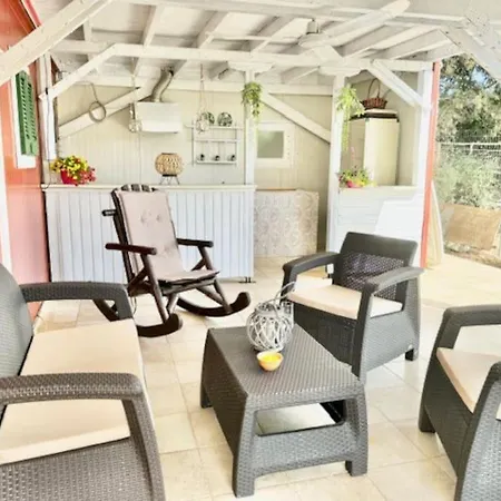 Meni's Paradise House Holiday home