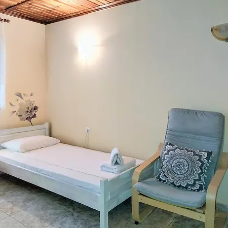 Meny's Azure Escape Vakantiehuis *