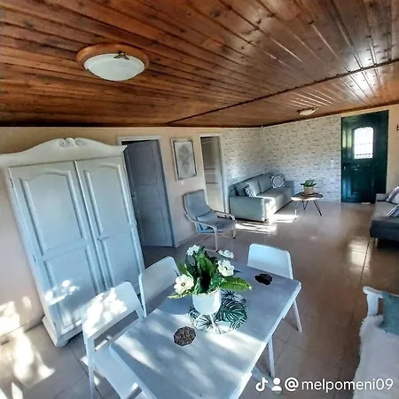 펜션 Meni's Paradise House Dikella