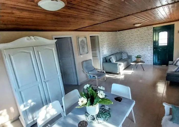 Dom wakacyjny Meny's Azure Escape Dikella