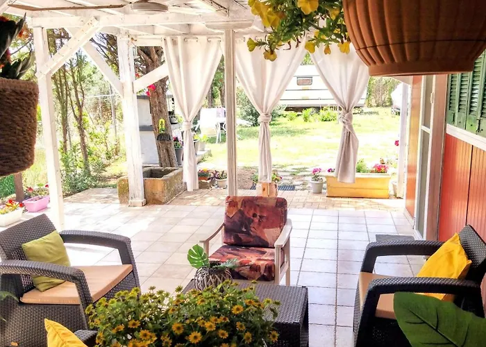 Meny's Azure Escape *