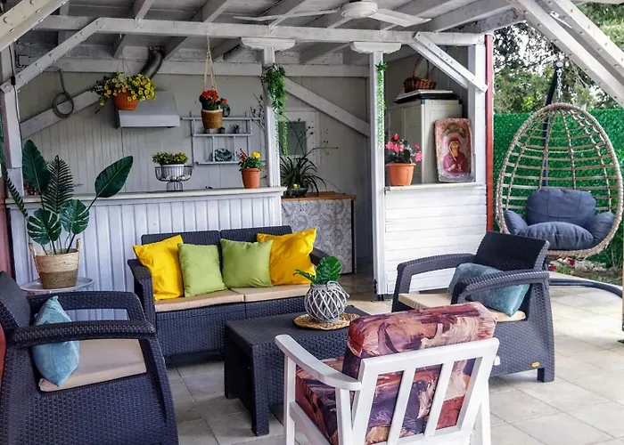 Meny's Azure Escape *